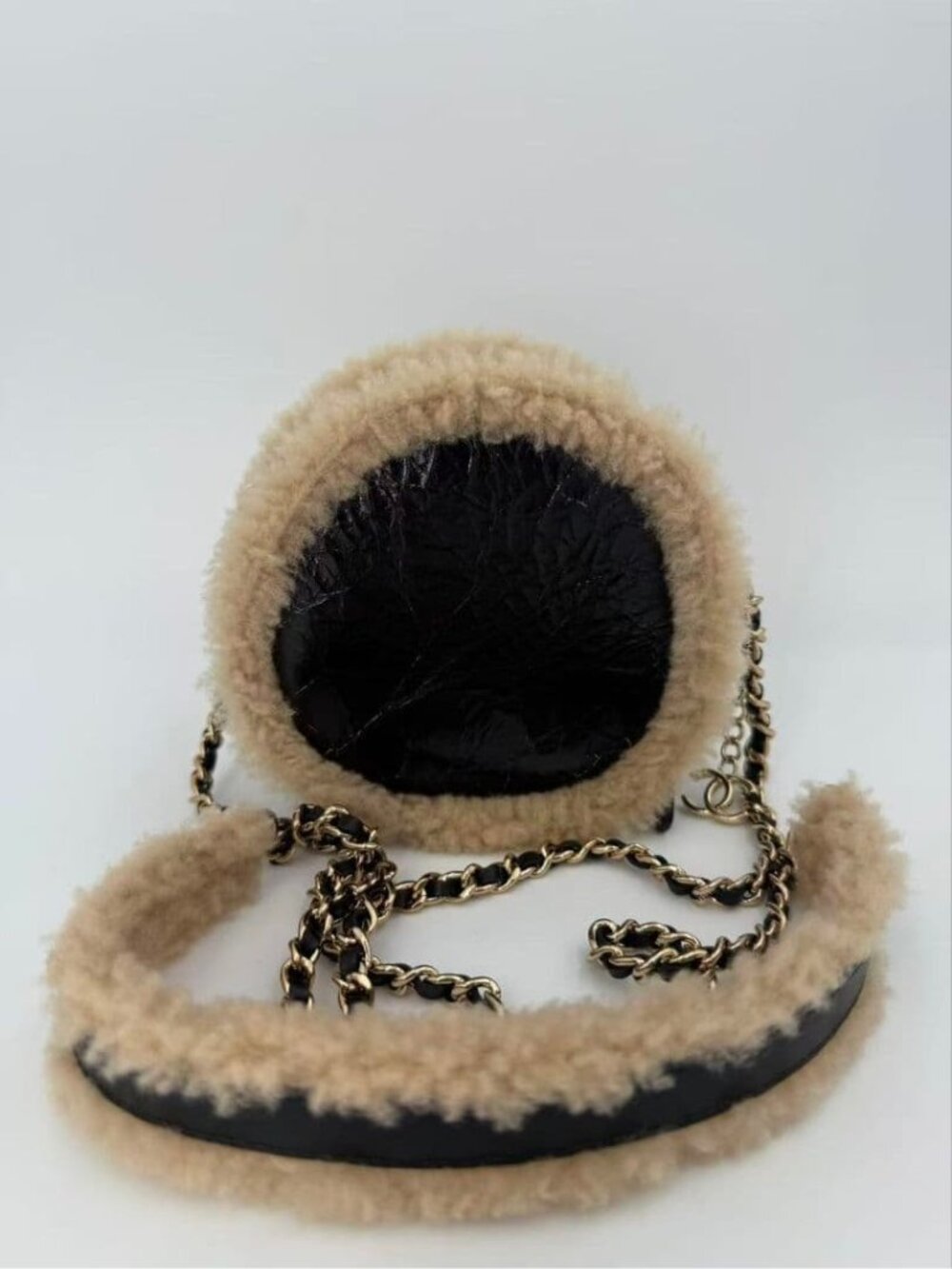 Chanel Teddy Shearling Round Bag - Picture 2 of 6